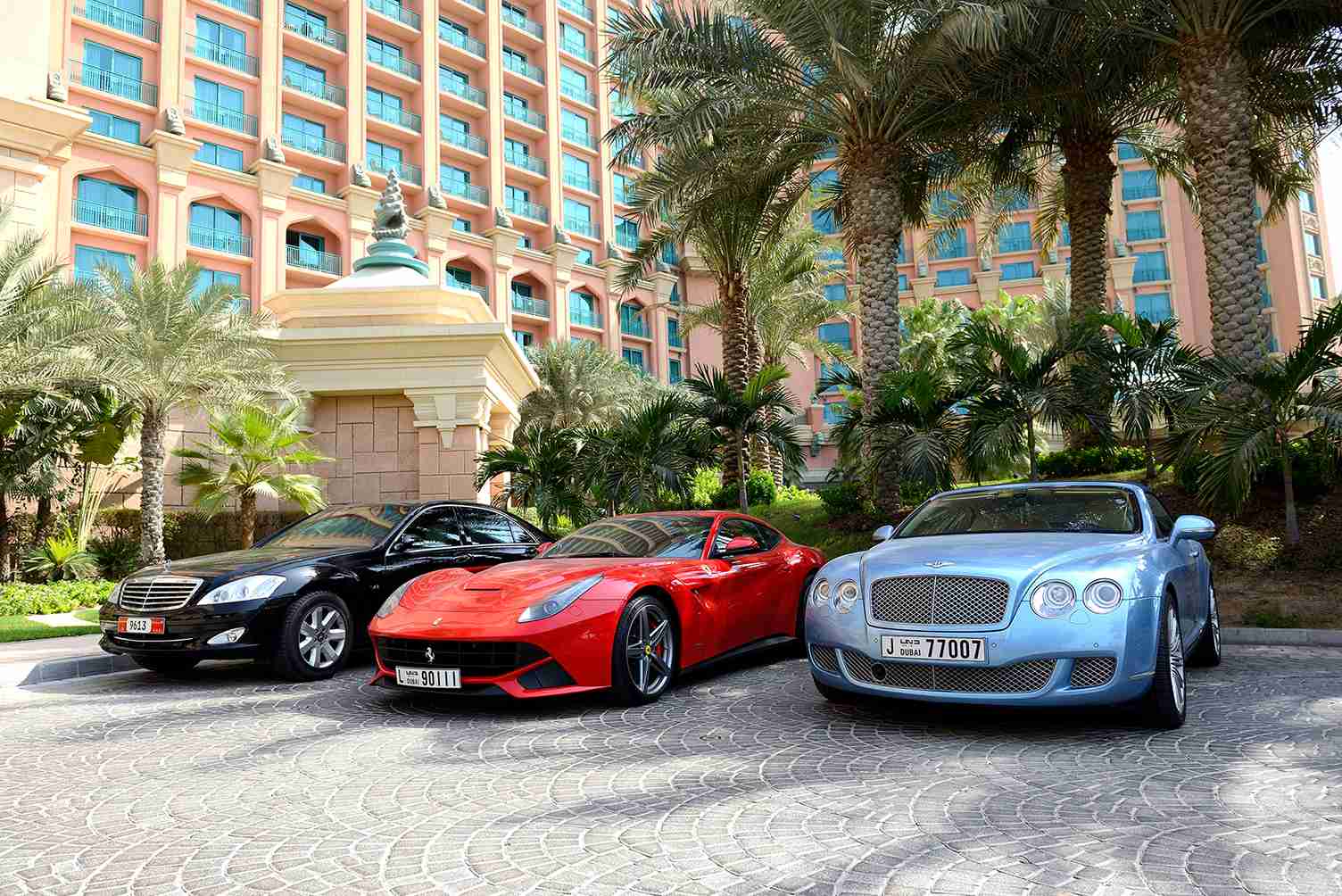 15 Tips for Renting an Auto in Dubai in 2024